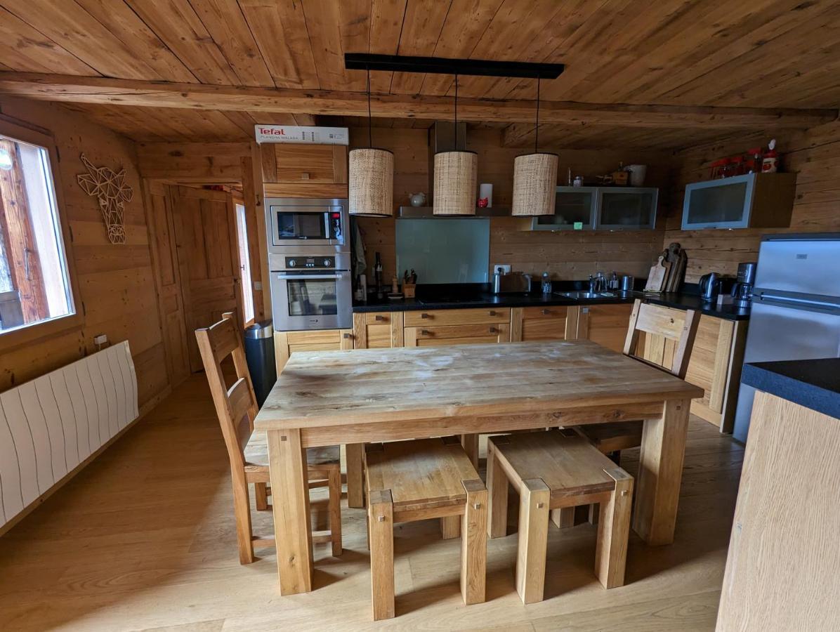 Bas De Chalet Au Coeur Des Aravis, Entre Lac Et Montagne サン・ジャン・ド・シックス エクステリア 写真